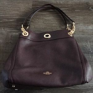 Great condition purse !!